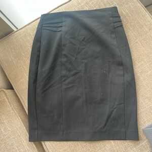 Express like new pencil skirt size 0
Black